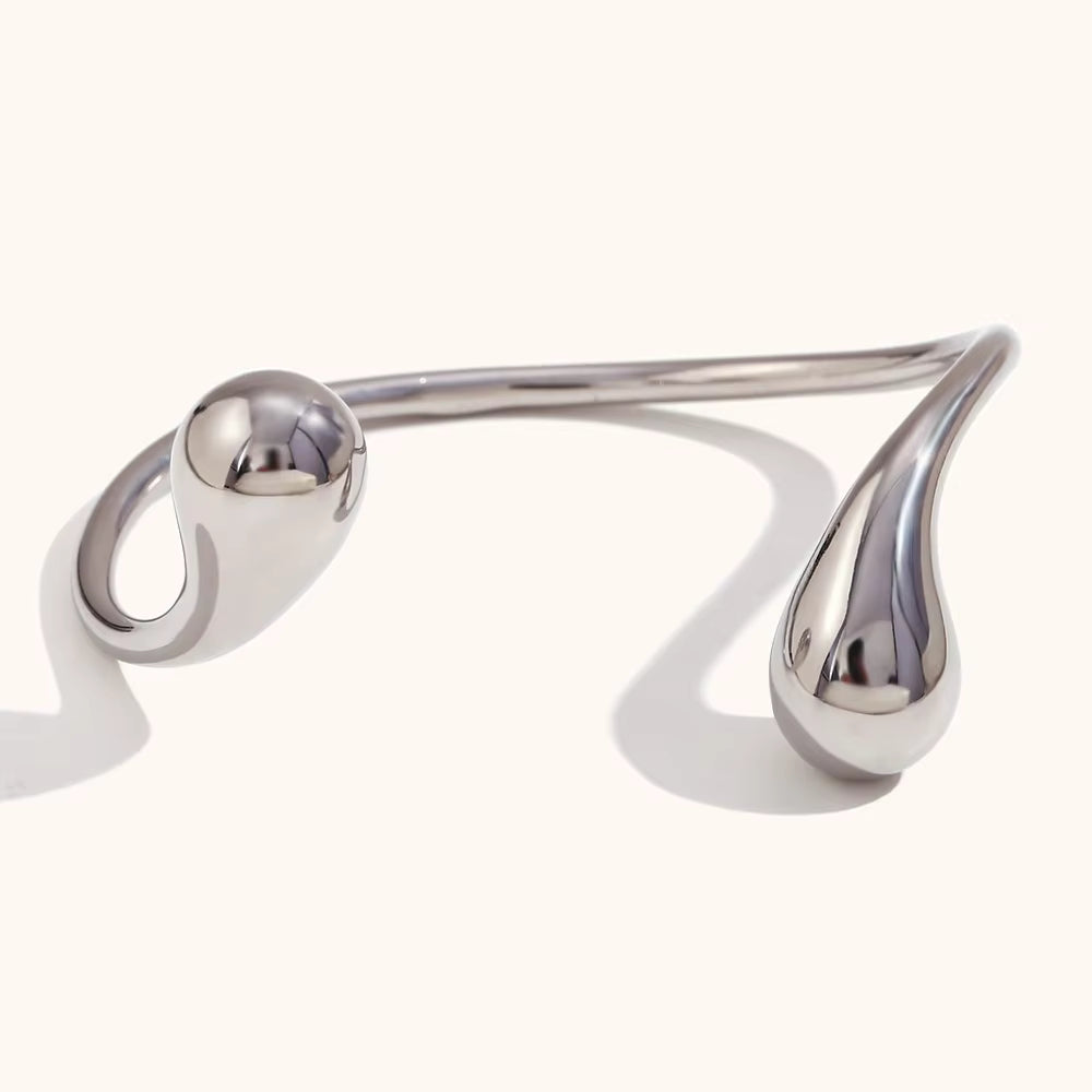Reign Cuff image 2