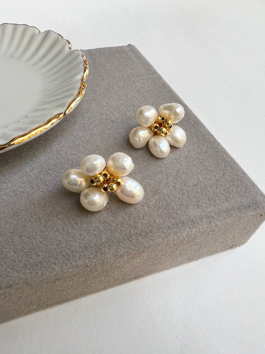 Lily Earrings image 1