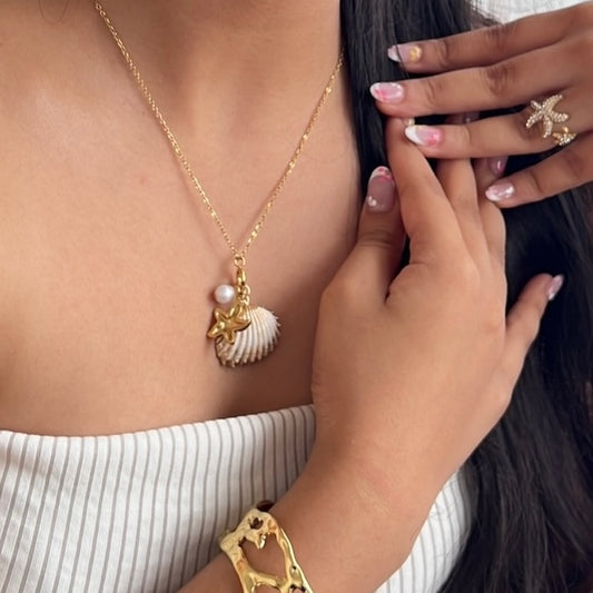 Seashell Necklace image 1