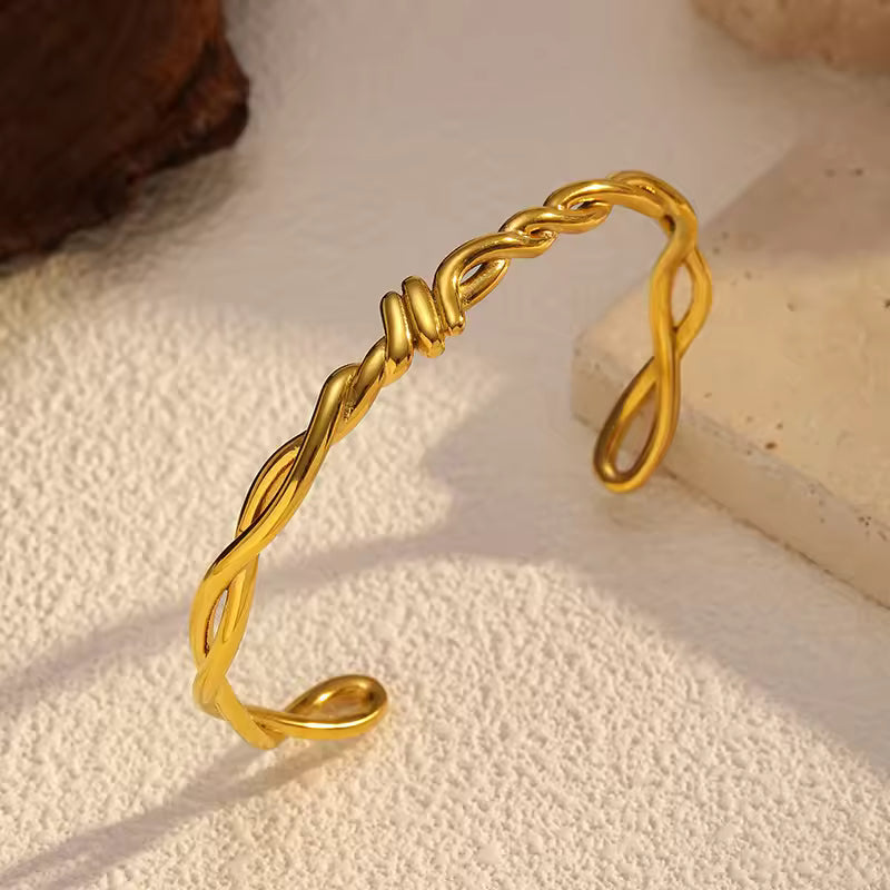Knot Cuff