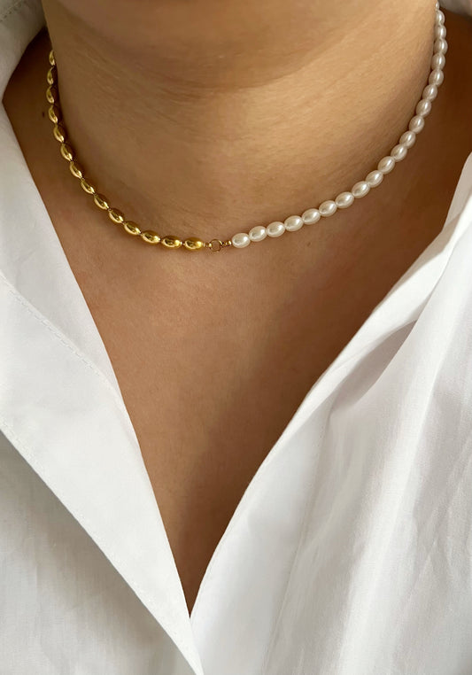 Giselle Pearl Necklace image 1
