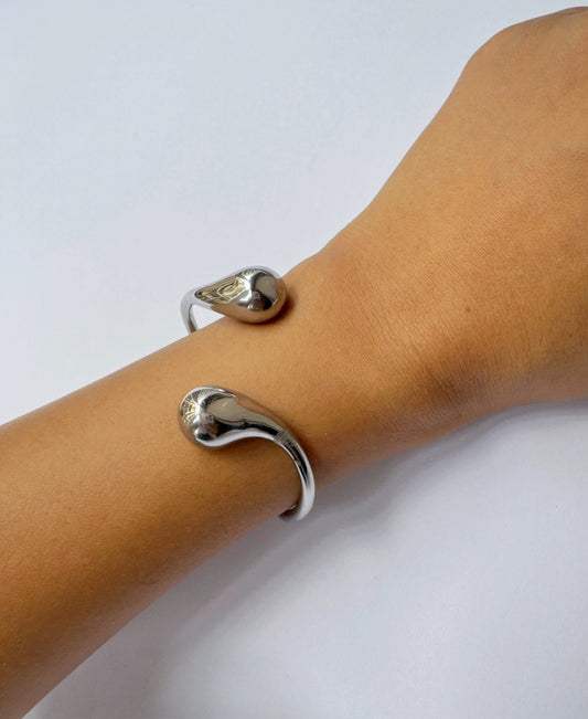 Reign Cuff image 1