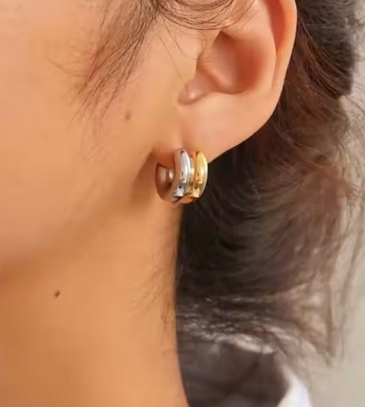 Ellie Hoops image 1