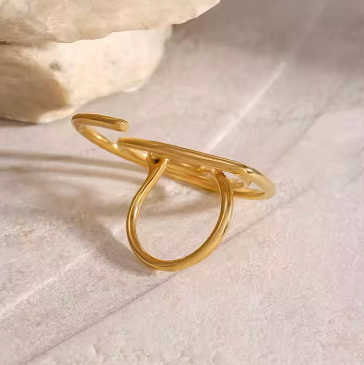 Chunky Spiral Ring image 2