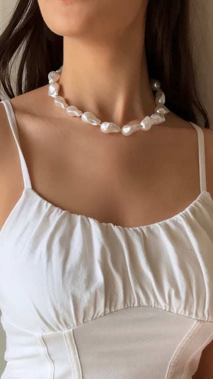Belle Necklace