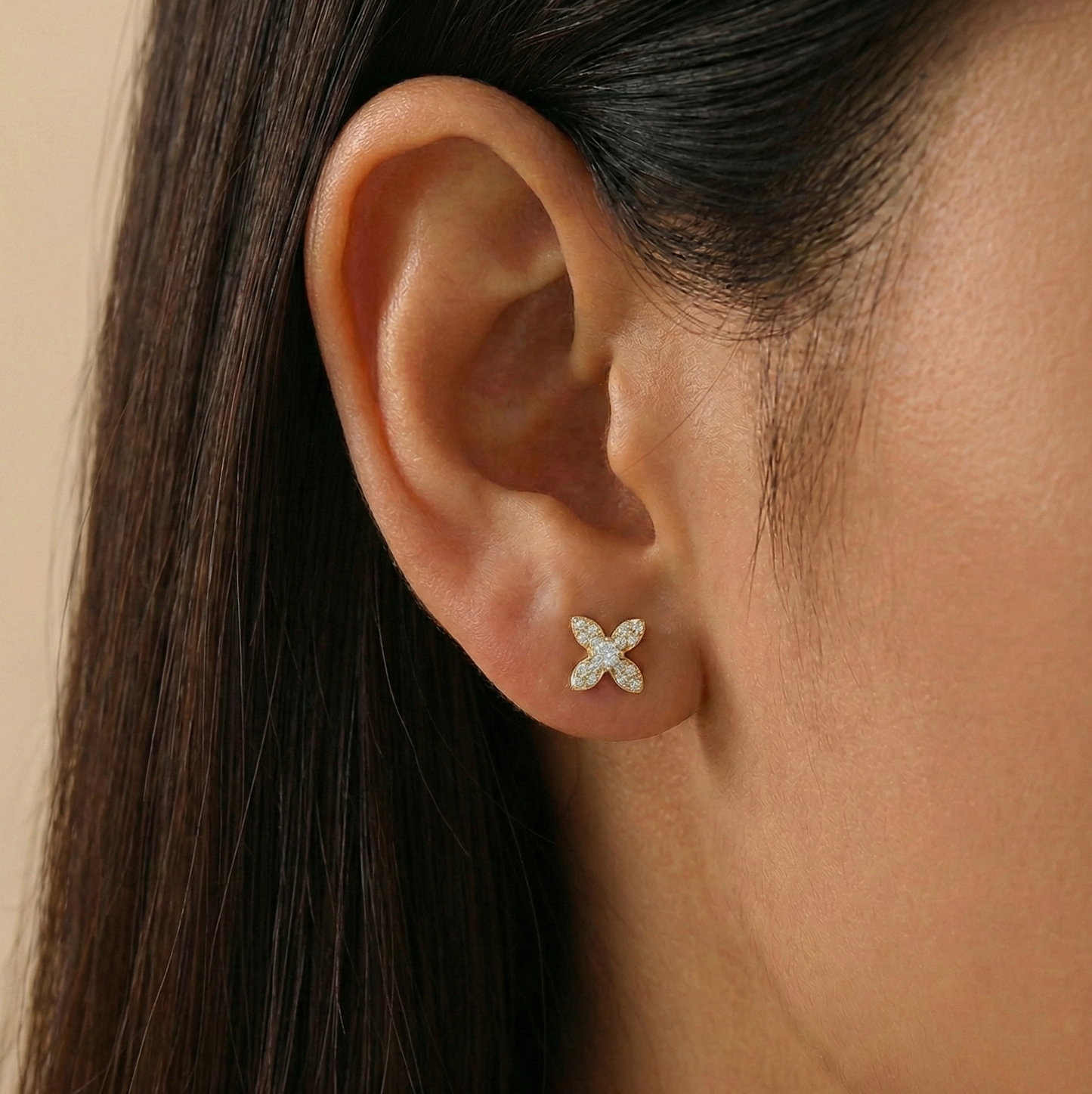 Clover Stud