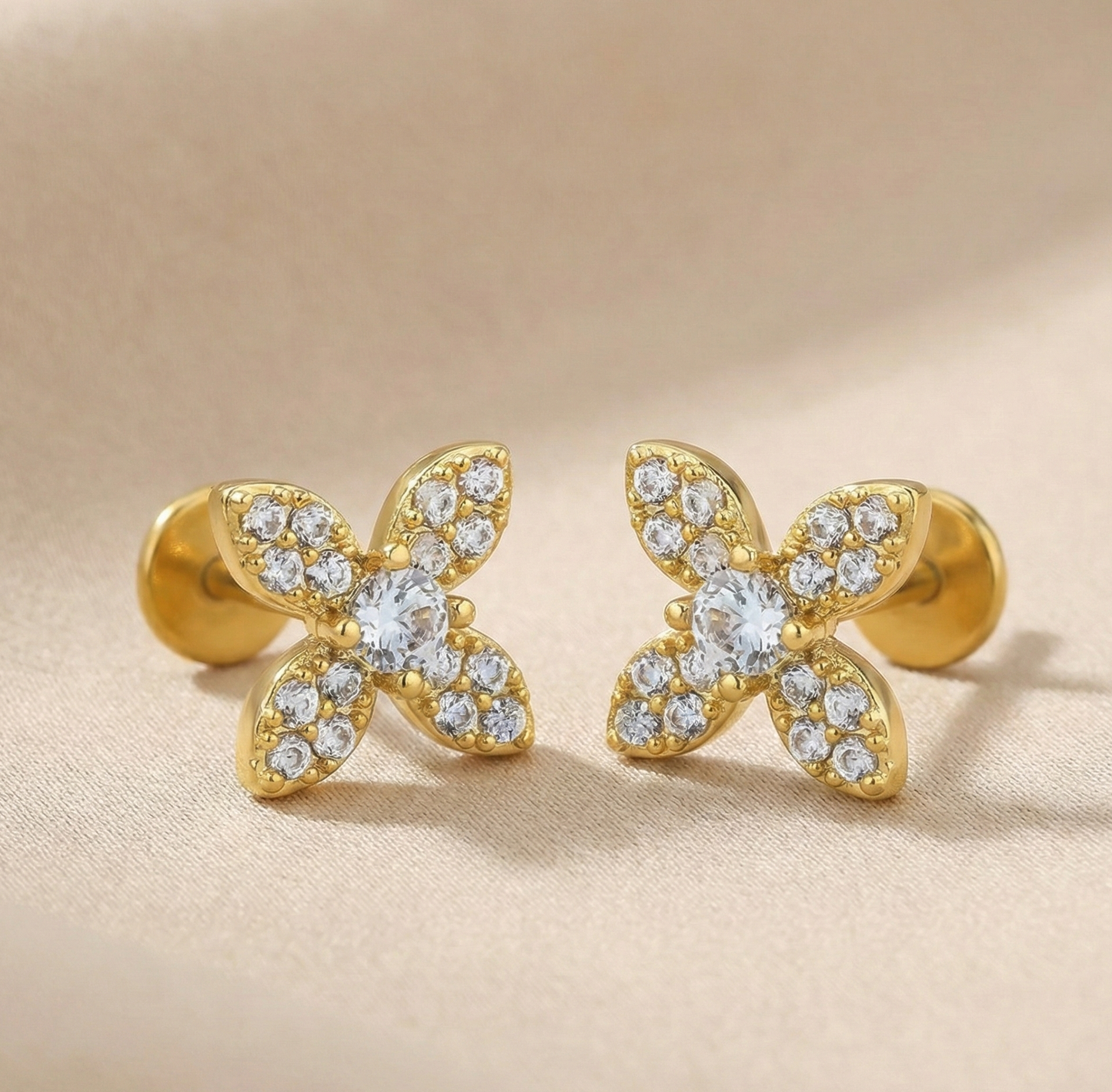 Clover Stud