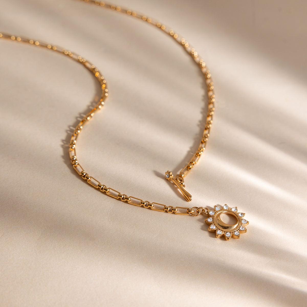 Seine Necklace