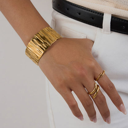 Liana Cuff