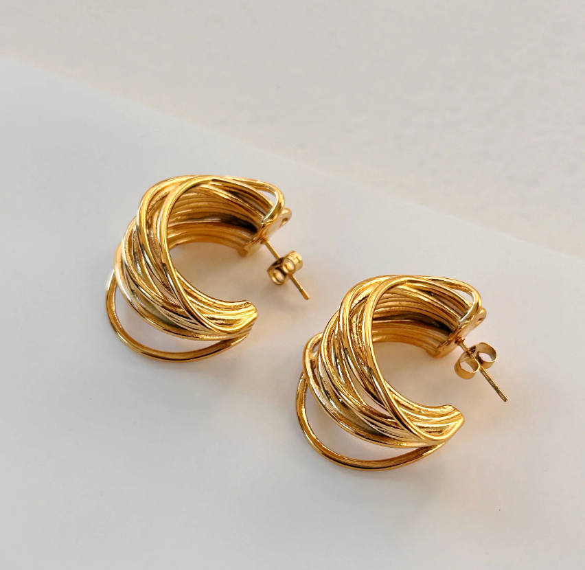 Cora Hoops image 2