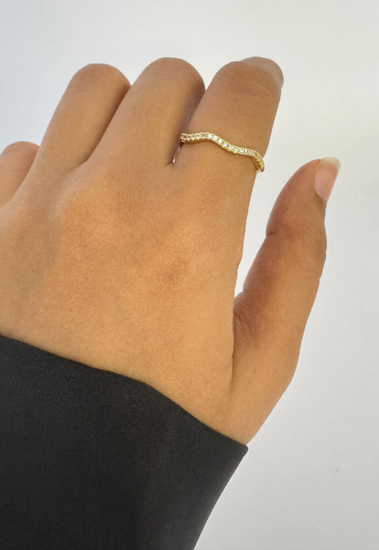 Dainty Wave Ring image 0