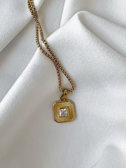 Lola Necklace image 0
