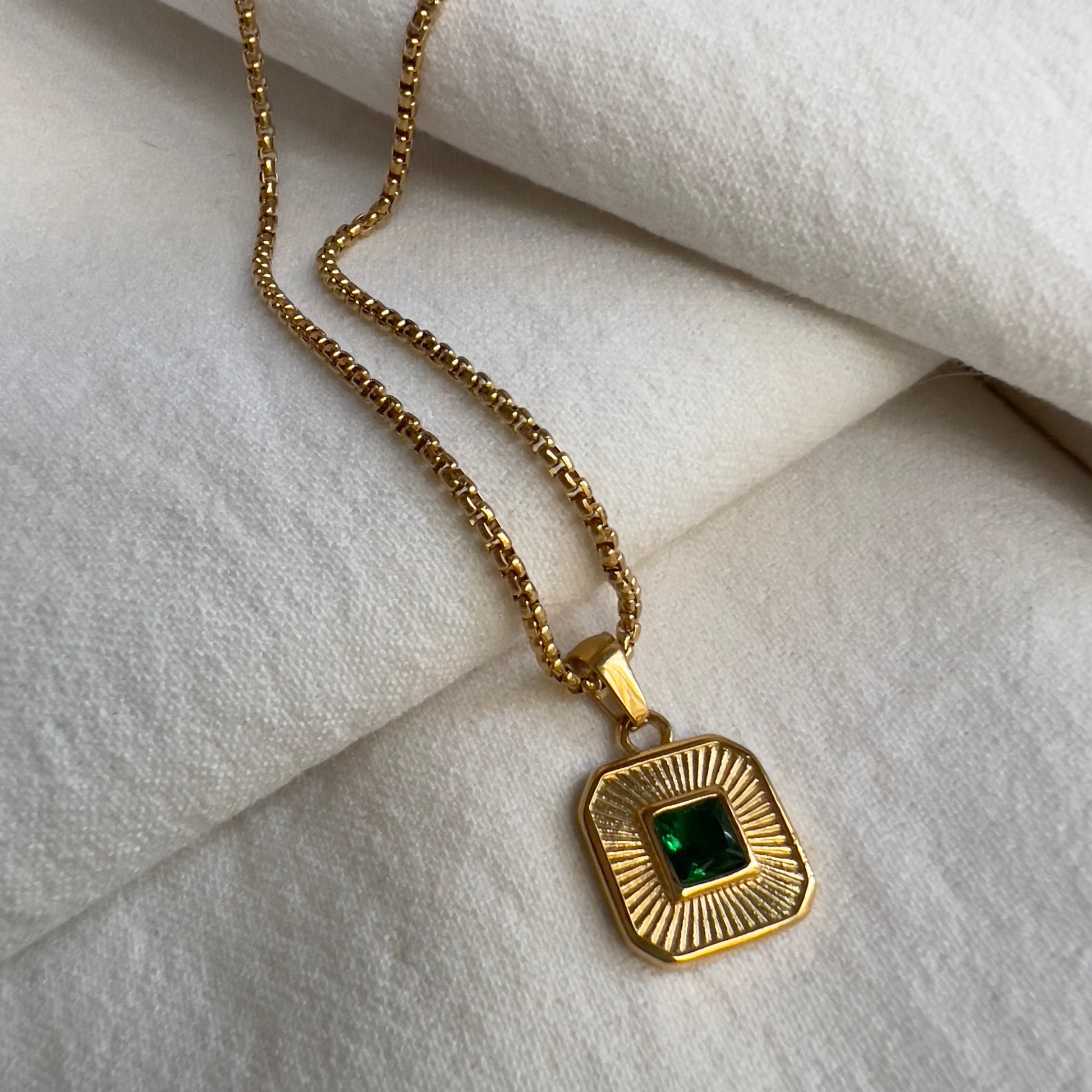Lola Emerald Necklace image 1