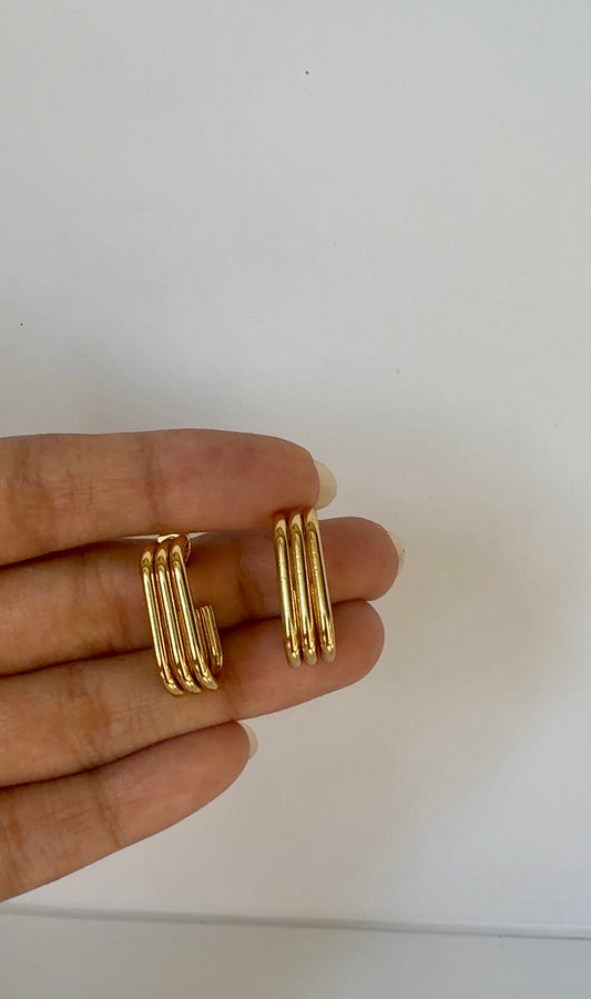 Emma Hoops image 0